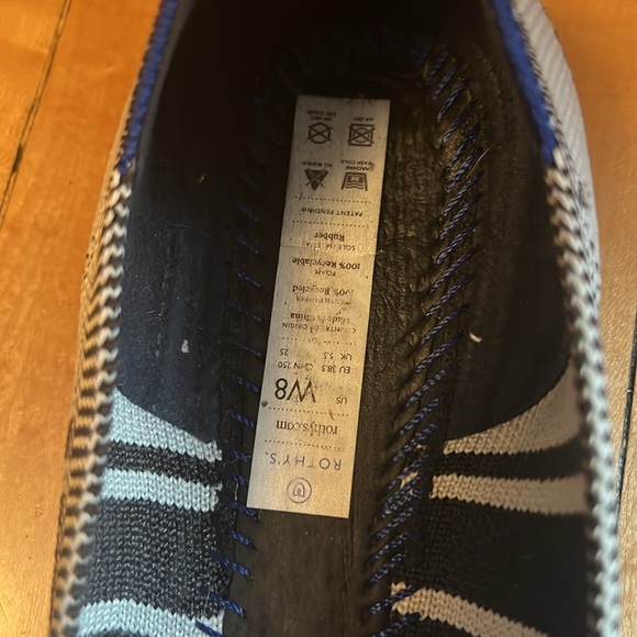 Rothy's Inverse Stripe Point 8 - Picture 4 of 7